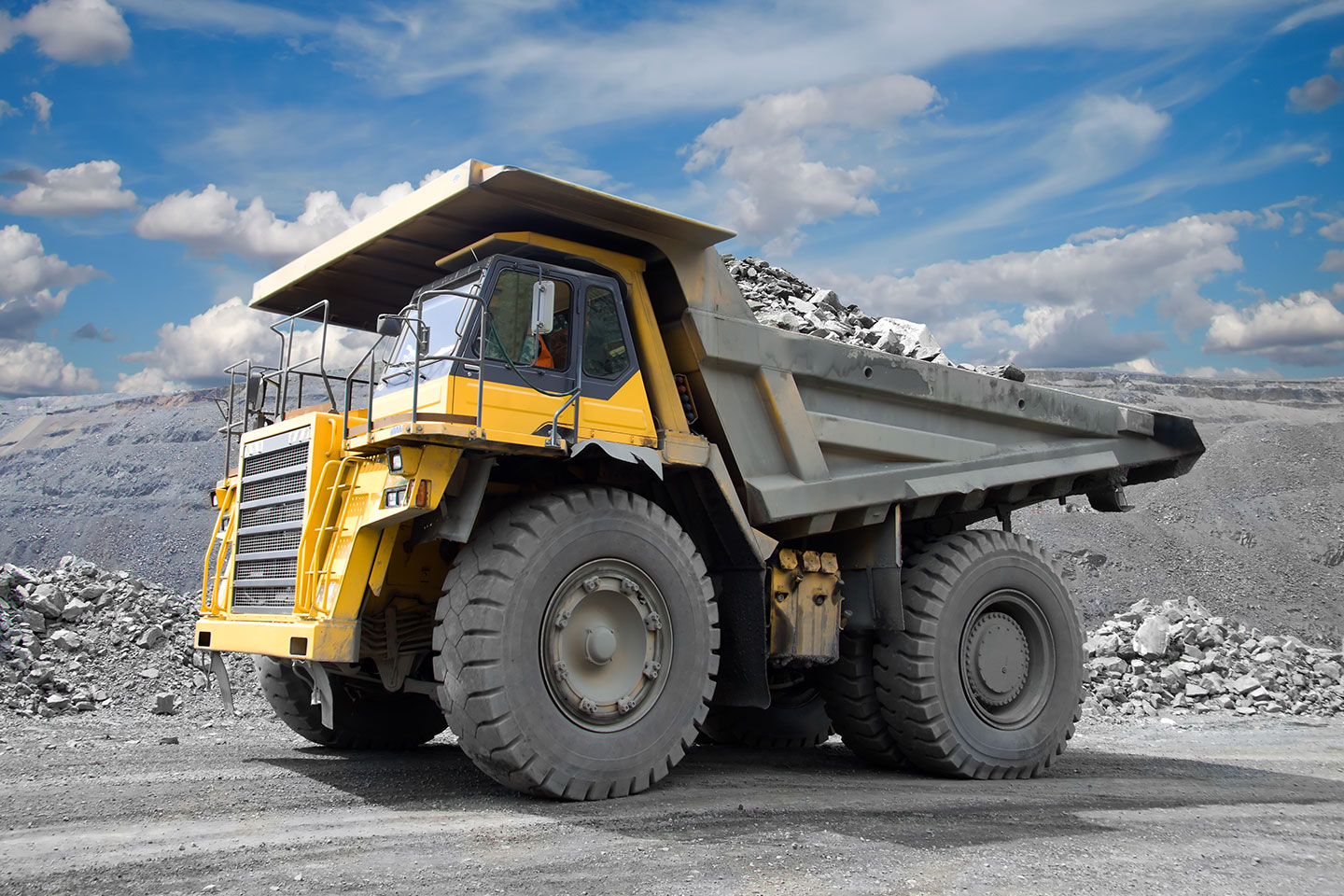 Volvo cleaning construction equipment